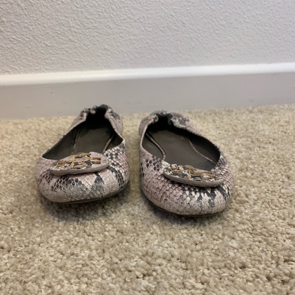Tory Burch Python reva Size 7 - Picture 2 of 3